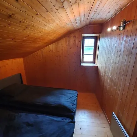 Chalet Au Milieu Des Montagnes *