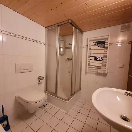 Chalet Au Milieu Des Montagnes בקתה *